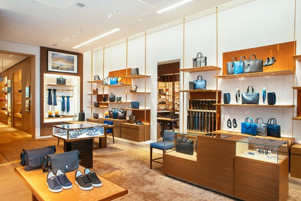 LV-ION-Store-Interior4