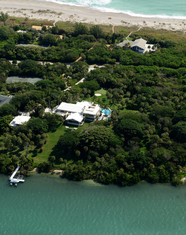 Jupiter Island luxury home aerial view