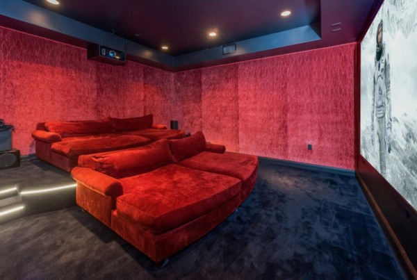 Miley Cyrus Home theater