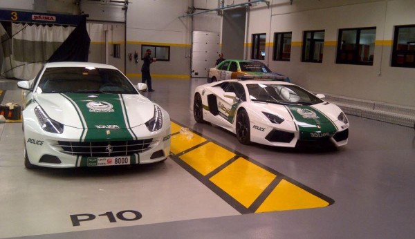 Ferrari FF joins Lamborghini on Dubai Police