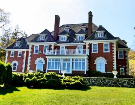 172 W Lake Rd Tuxedo Park mansion
