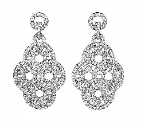 Designed for the Parisian woman, stunners in Cartier’s Paris Nouvelle Vague collection are some of Sofia Coppola’s favourite. White gold earrings with diamonds.