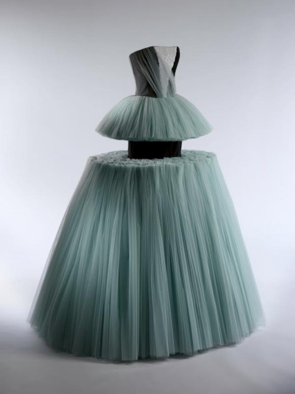 Ball Gown, Viktor & Rolf (Dutch, founded 1993), spring/summer 2010; The Metropolitan Museum of Art, Purchase, Friends of The Costume Institute Gifts, 2011 © The Metropolitan Museum of Art, by Anna-Marie Kellen