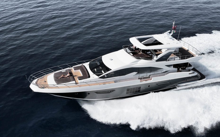 The Azimut 80 Flybridge with twin 1550 mHP (1140 kW) MAN CR V12