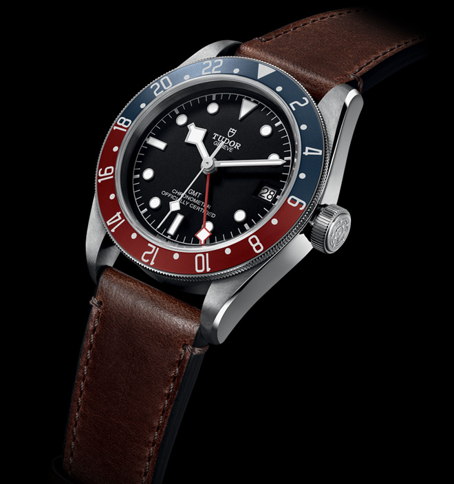 The twelve daylight hours are printed on the burgundy section and the night-time hours on the blue enhance the new Tudor Black Bay GMT's neo-vintage qualities