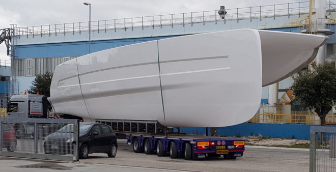 In Italy, the first Silent 80 hull was transported 50km between production facilities