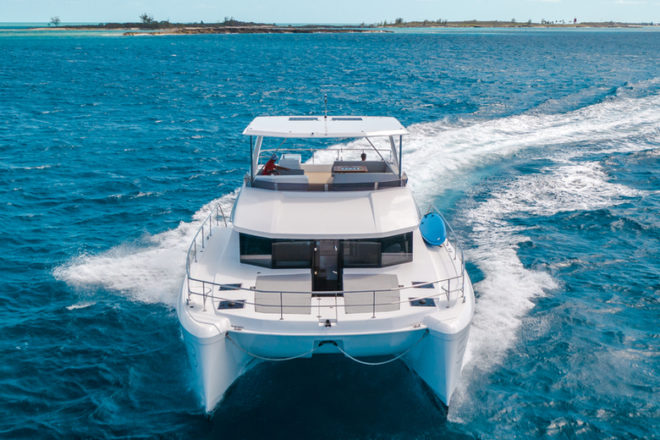 The Leopard 53 PC reaches 25 knots with twin 370hp Yanmar engines